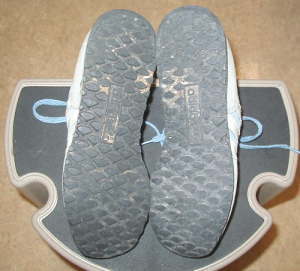 adidas・ALMOUTHスニーカーのソール